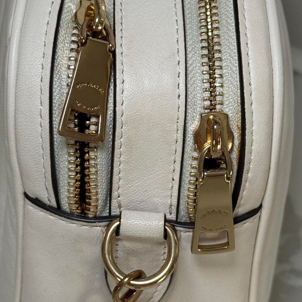 Coach White Quilted Leather Crossbody Bag Dual Zipper Gold Chain Shoulder Purse - Picture 7 of 8